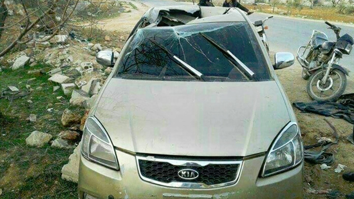 Автомобіль Абу Хайра Аль Масрі після ураження невідомим боєприпасом