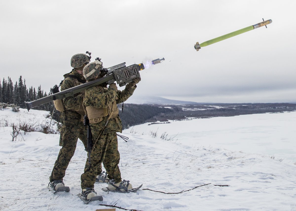 Пуски з ПЗРК Stinger морськими піхотинцями США