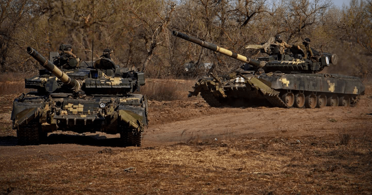 Танки Т-80БВ ЗСУ на навчаннях. Фото: 36 ОБрМП. Квітень 2020