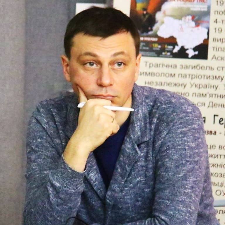 Реферат: Розгортання націоналістичного руху в Західній Україні і на еміграції