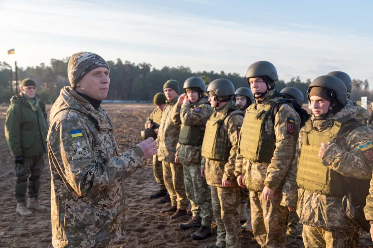В Україні можливо отримати офіцерське звання за 4 місяці