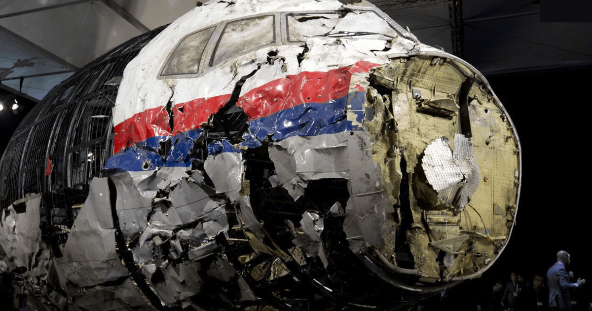 Уламки збитого літака MH17. Фото з відкритих джерел