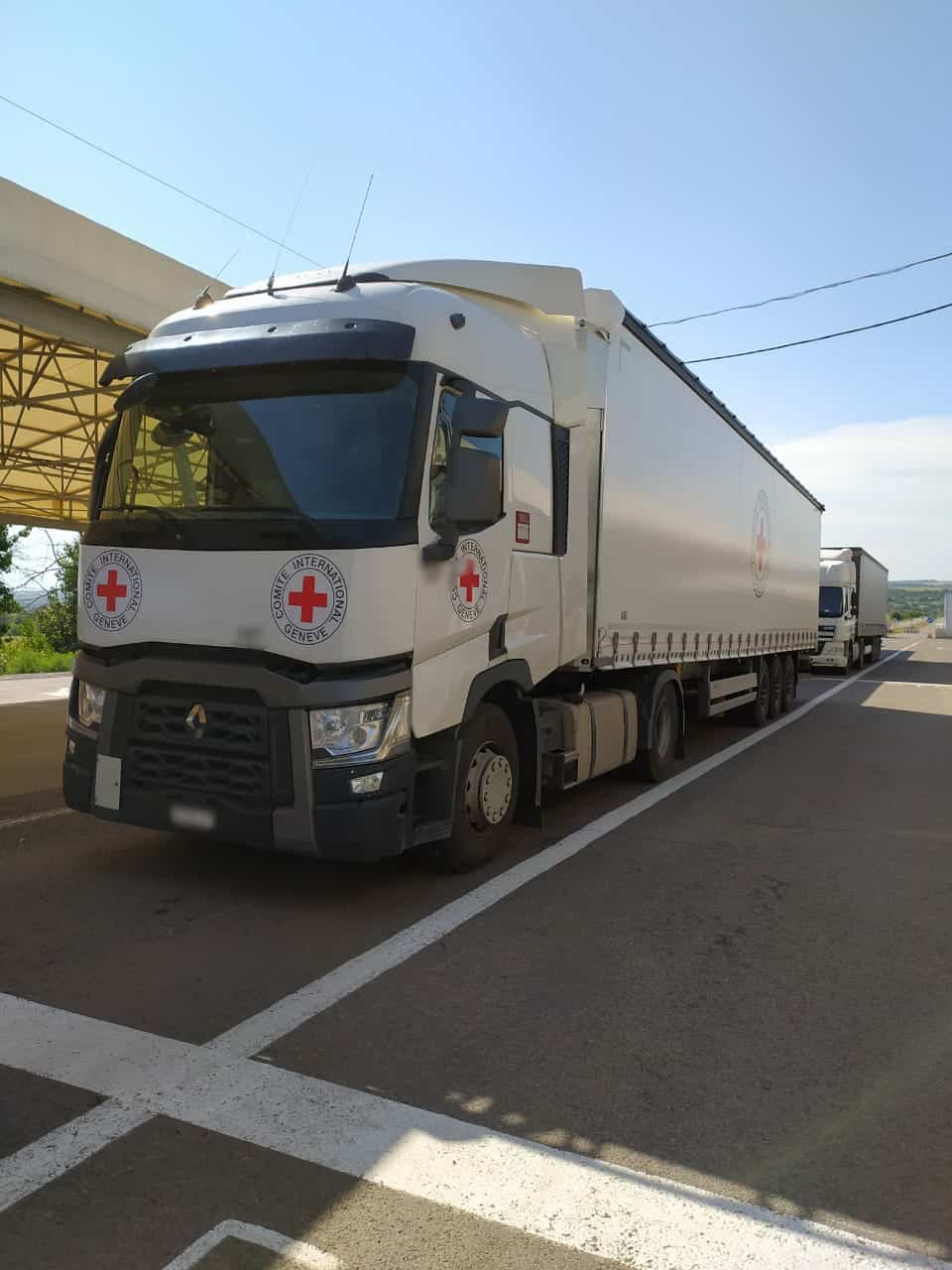 «Червоний хрест» доправив гуманітарну допомогу на окуповану частину Донбасу