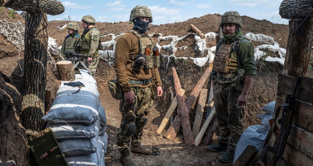 Військові України на позиції. Фото: 93 ОМБр