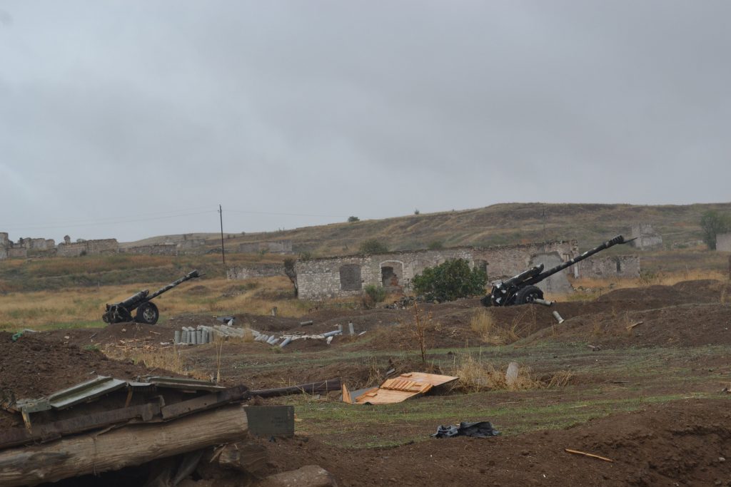 Покинуті гаубиці Д-30 сил Вірменії. Жовтень 2020. Фото: МО Азербайджану