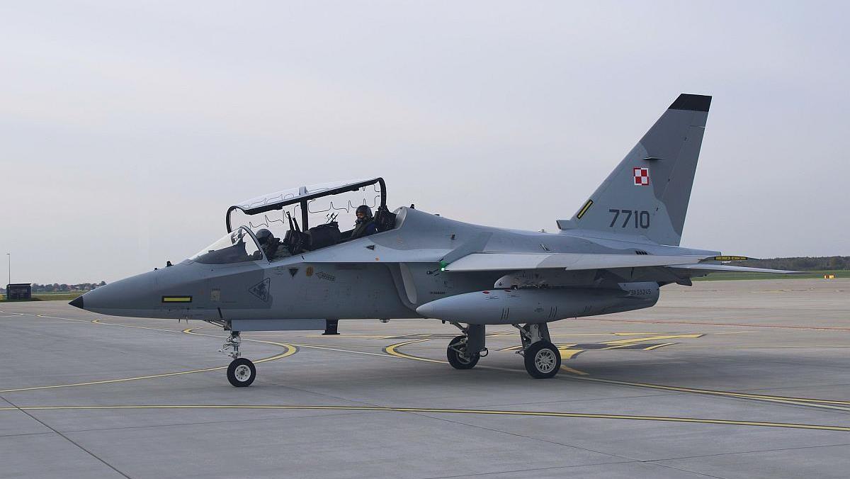 M-346 «Master» («Bielik») з бортовим номером 7710. Жовтень 2020. Фото: МО Польщі