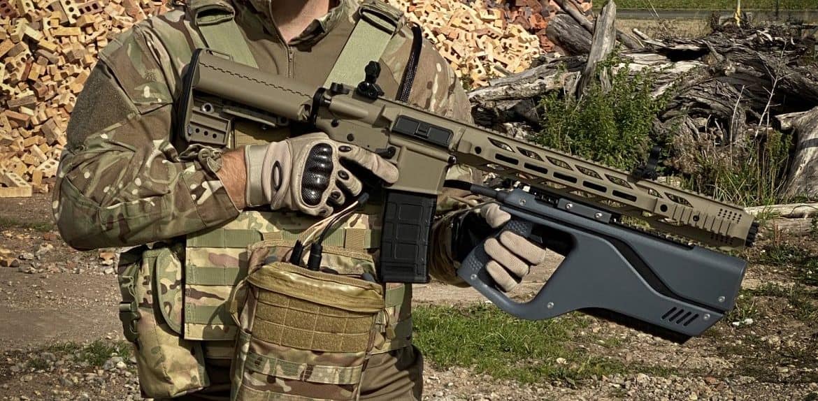 У Британії представили «пістолет» проти БПЛА. Paladyne E1000MP встановлено на гвинтівку. Фото: Drone Defence