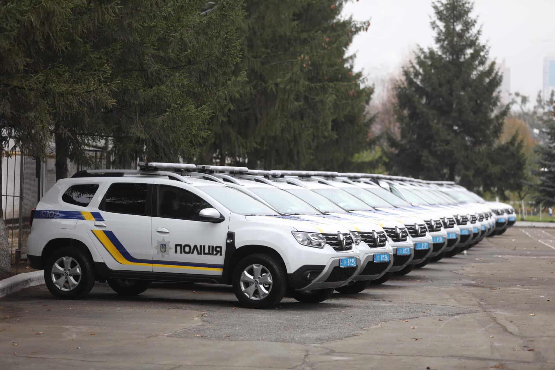 Автомобілі Renault Duster передані від ООН для Національної поліції України
