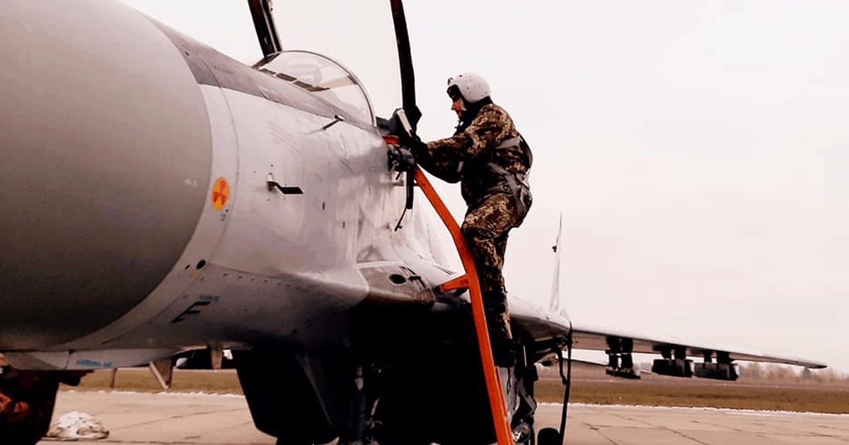 Пілот бригади тактичної авіації та МіГ-29. Листопад 2020. Фото: 40 БрТА