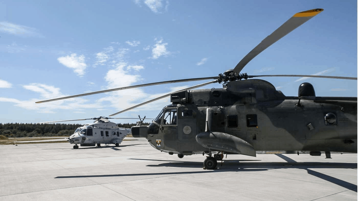 Гелікоптери NH90 та Sea Kings 