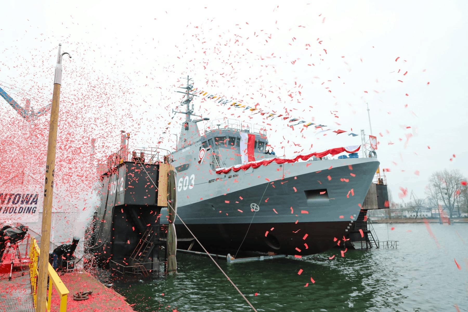 Урочистості зі спуску на воду майбутнього мінного тральщика Mewa. 2020 рік. Фото: ВМС Польщі