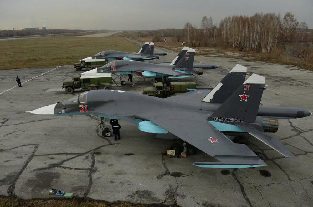 Бомбардувальники Су-34