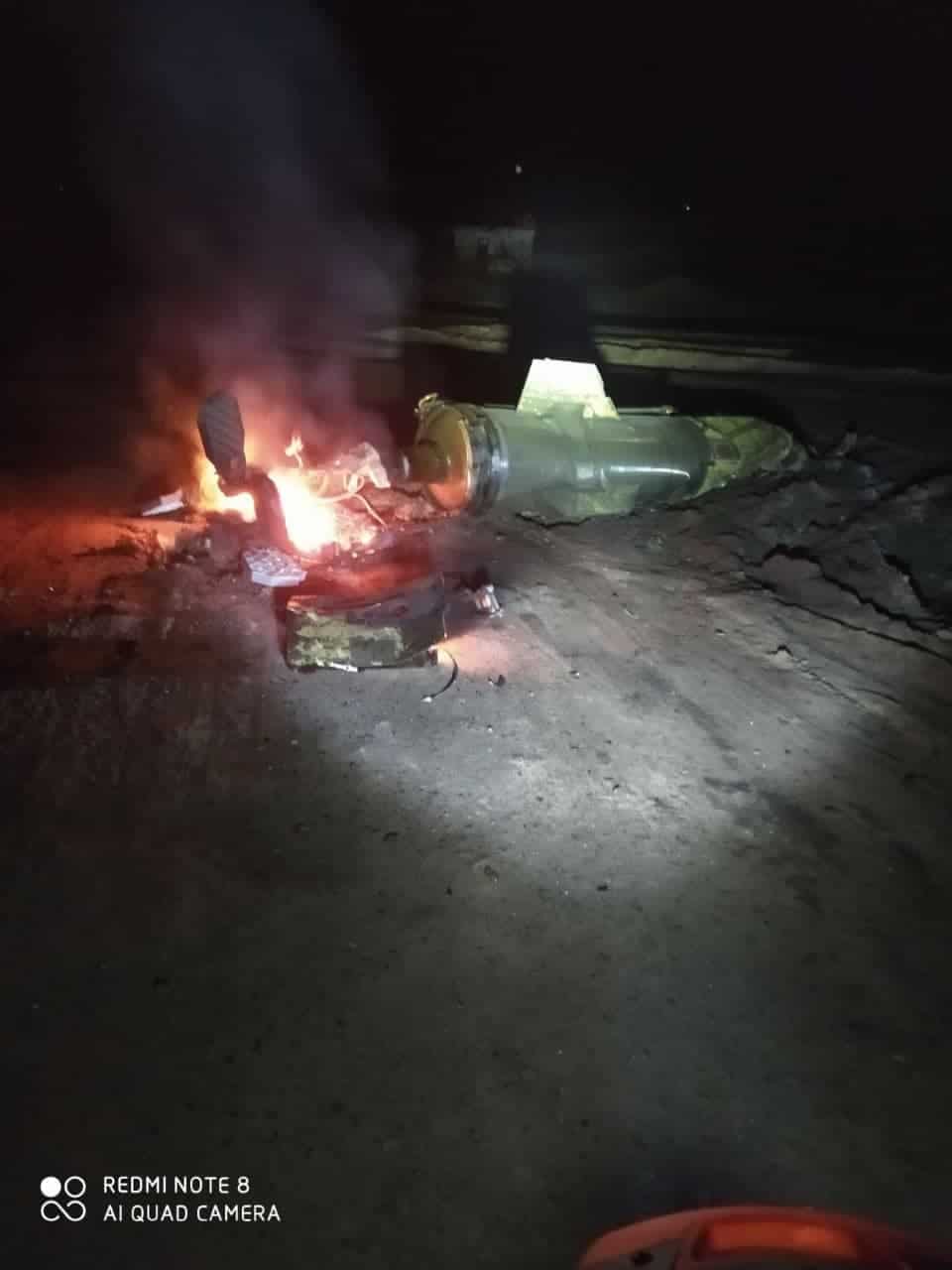 Частина хвостового відсіку ракети «Точка-У», яка впала поблизу населеного пункту Тархін