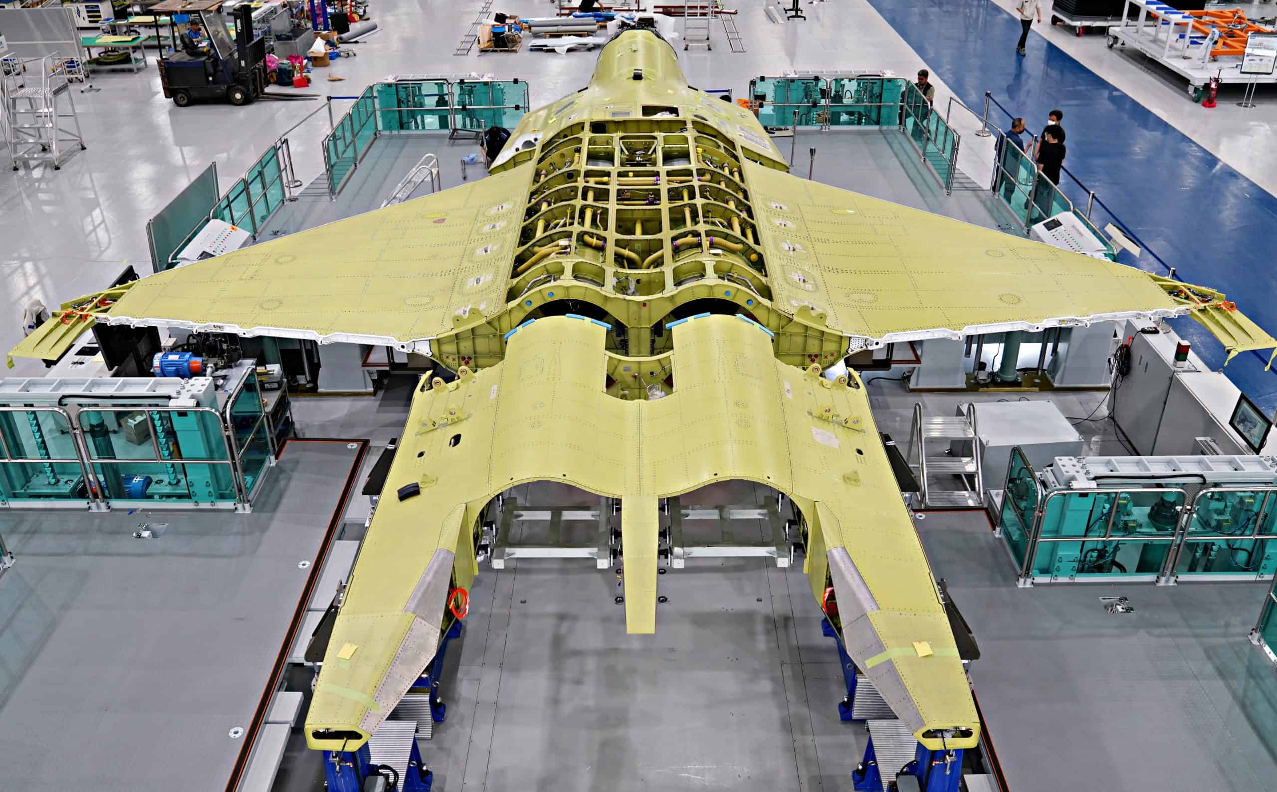 Збірка першого прототипу винищувача KF-X Республіки Корея. Фото: Korea Aerospace Industries