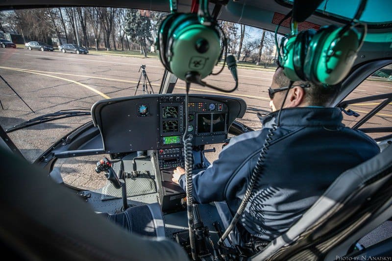 Навчання авіаторів-прикордонників на гелікоптери Airbus H125 інструкторами з Франції