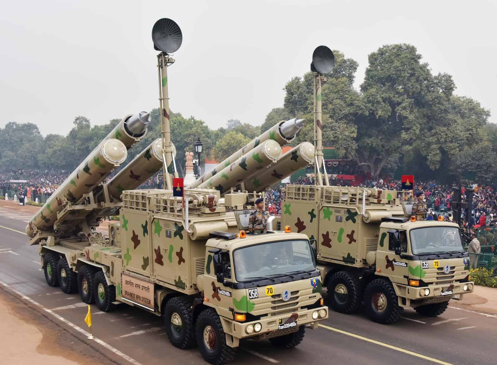 Берегові ракетні протикорабельні комплекси BrahMos-2 на параді в Індії, 2018, фото - Wikimedia