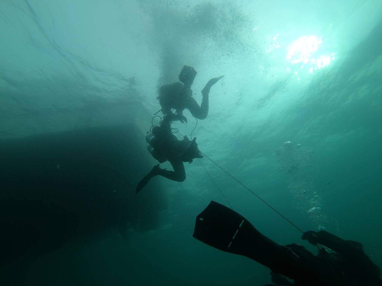 Водолазні спуски курсантами Школи водолазної підготовки ЗСУ на глибини до 30 метрів