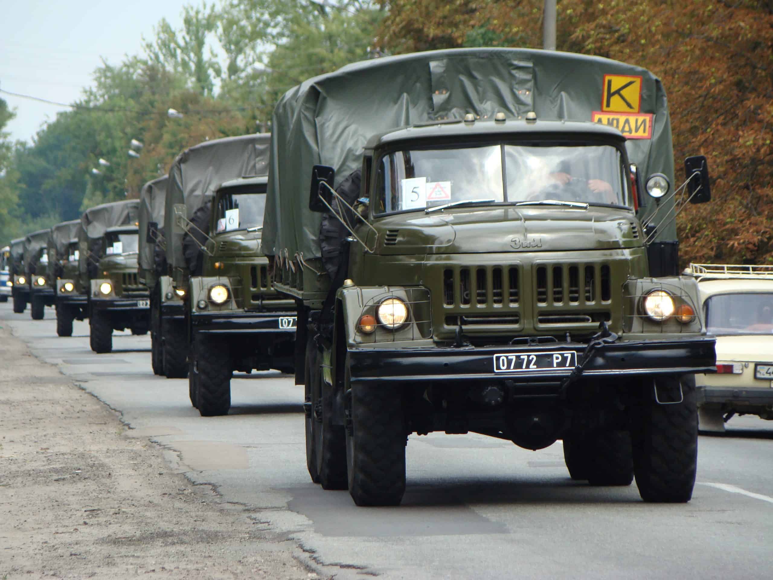 Вантажні автомобілі ЗіЛ-131 ЗСУ