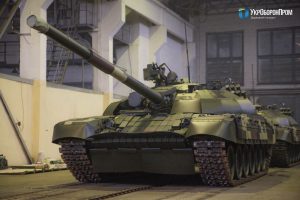 Відремонтований та модернізований на ДП «Київський бронетанковий завод» танк Т-72