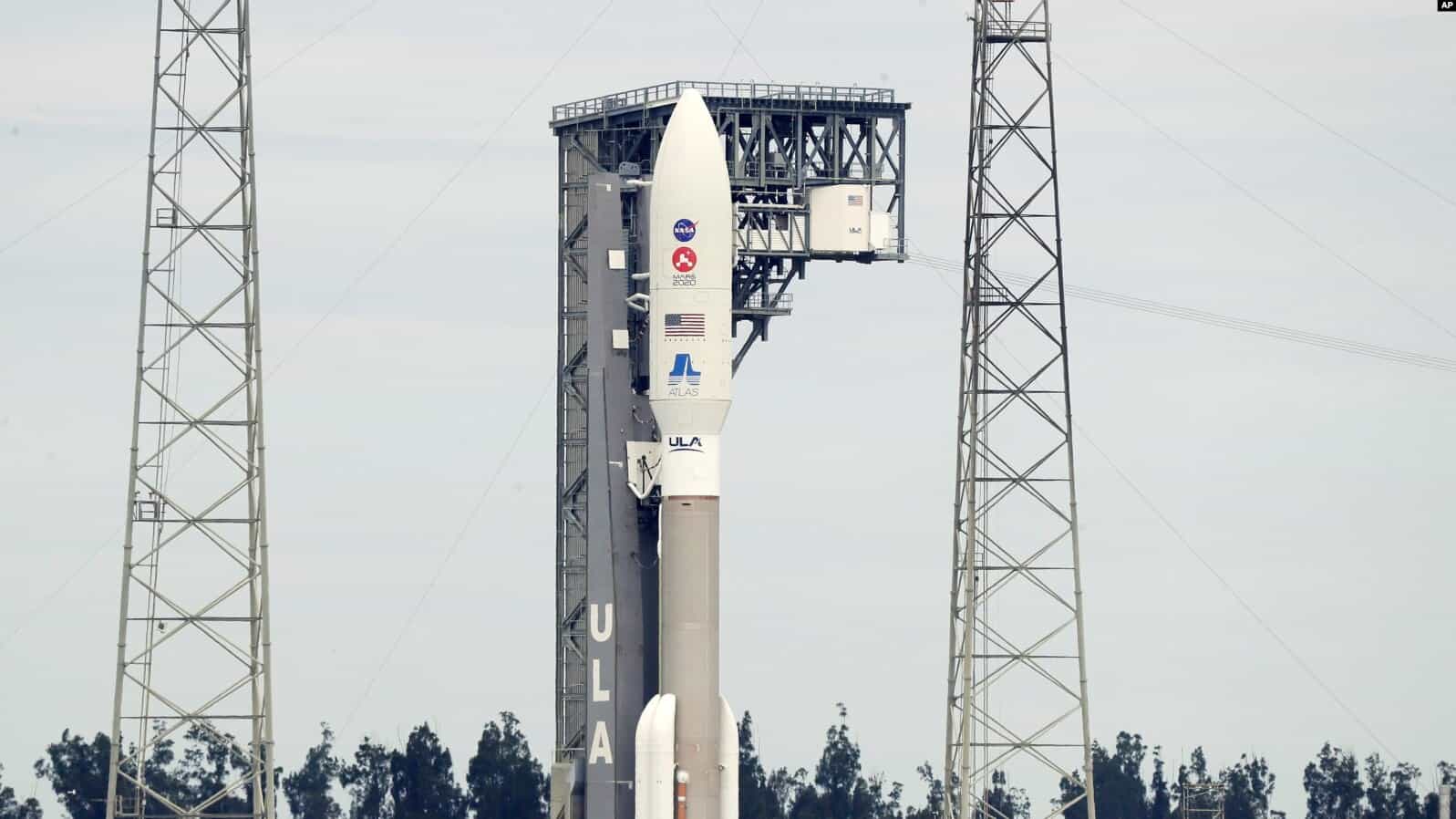 Ракета Atlas V перед запуском у 2020 році
