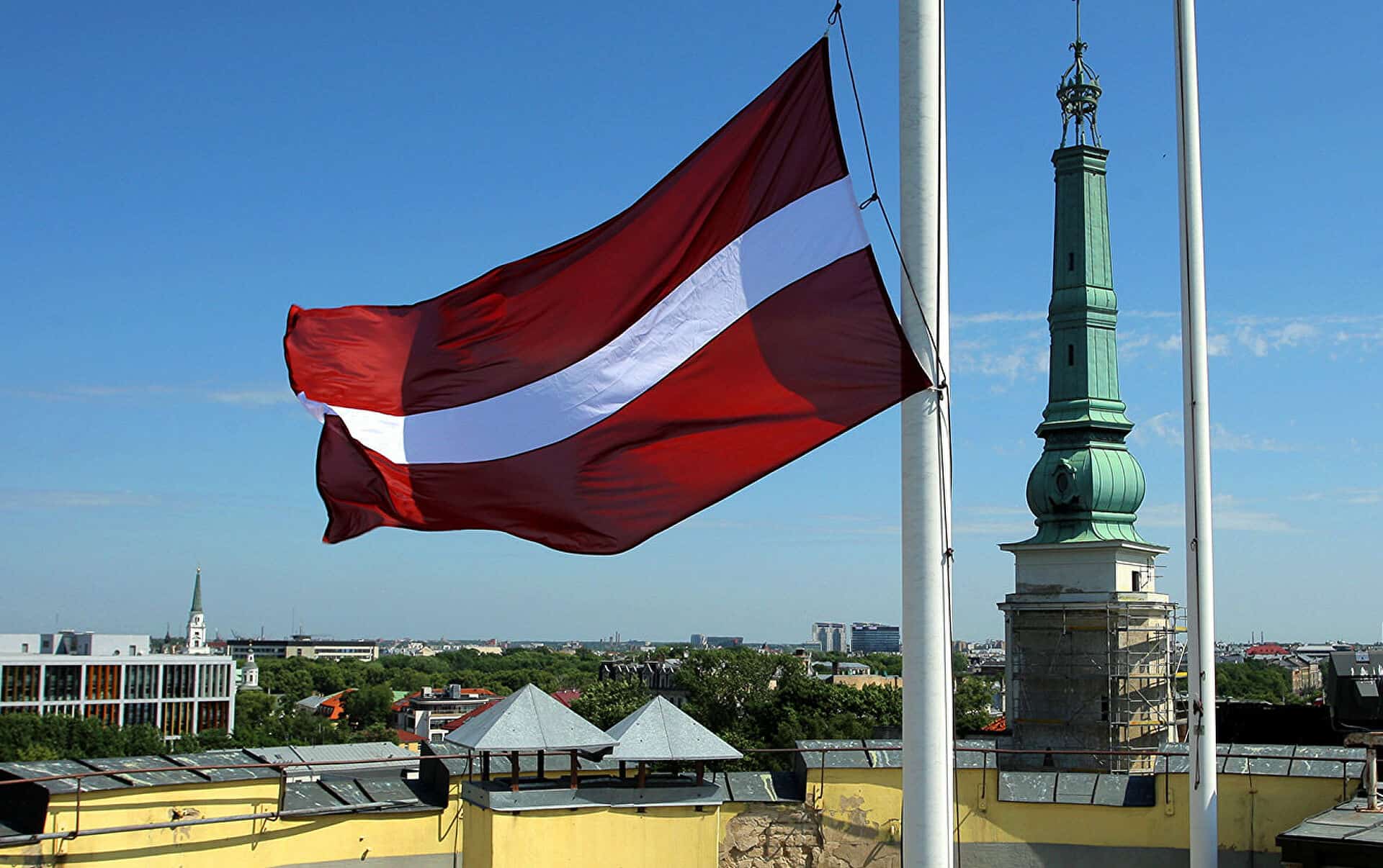 Латвія може оголосити надзвичайну ситуацію в прикордонних з РФ регіонах  через мобілізацію - Мілітарний
