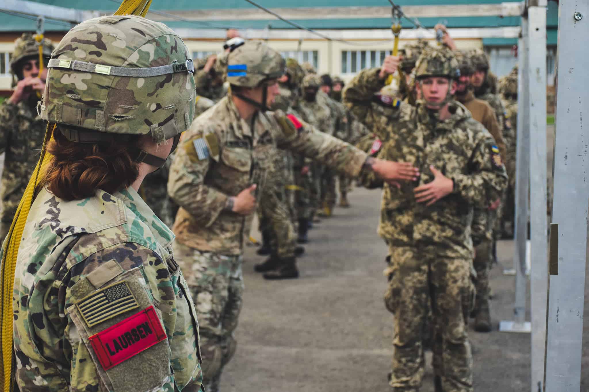Інструктори США готують десантників України для стрибків з літака C-130. Вересень 2021. Фото: ЗСУ