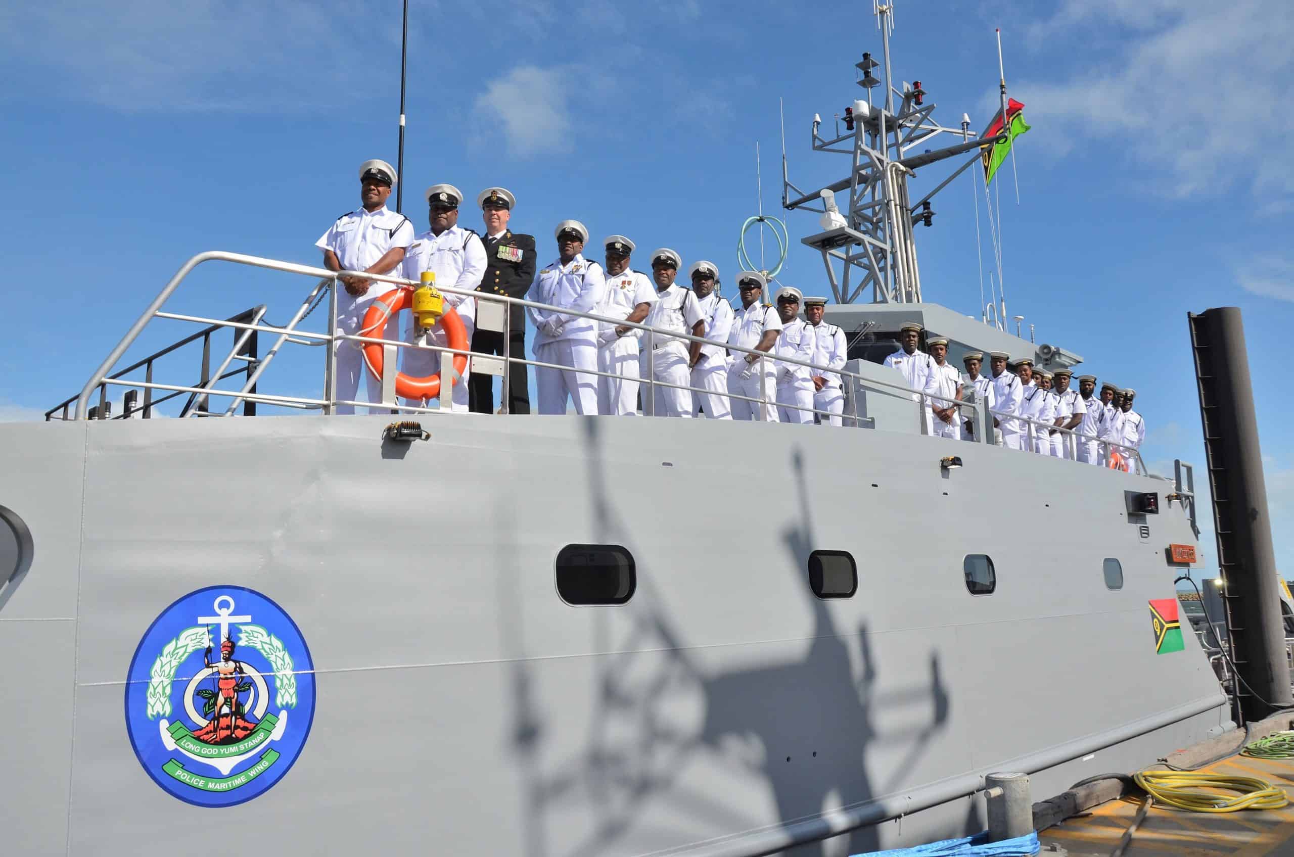 Екіпаж катера «RVS Takuare» класу «Guardian» Республіки Вануату 