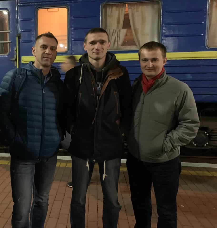 На фото Олександр Аргат (ліворуч), Михайло Люксіков (в центрі) та Тарас Чмут (праворуч)