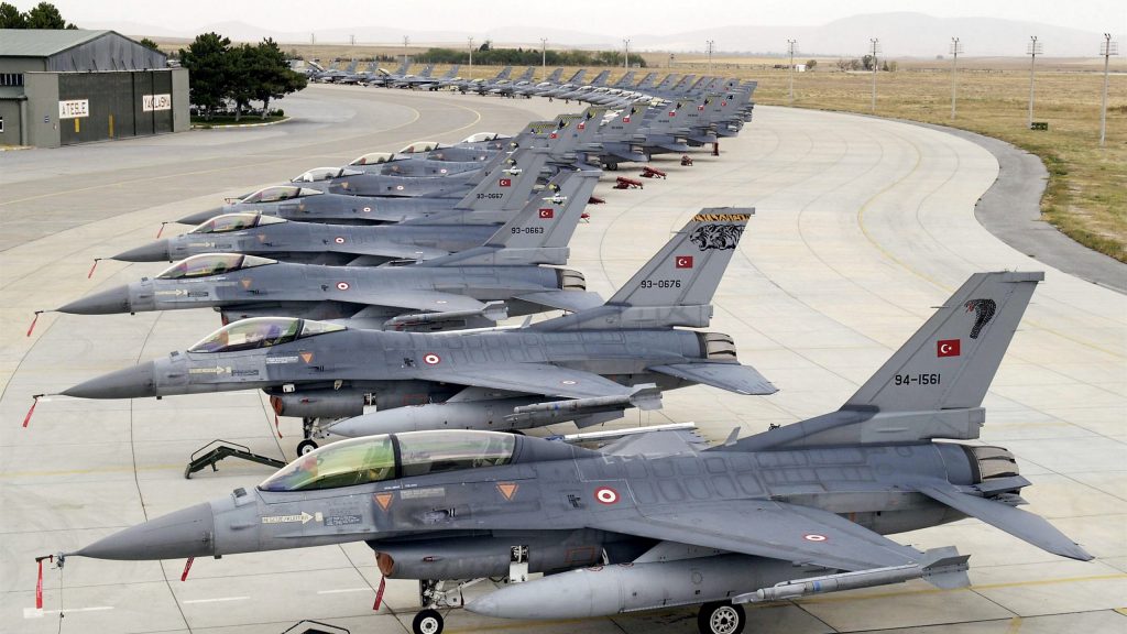 Турецькі багатоцільові винищувачі F-16