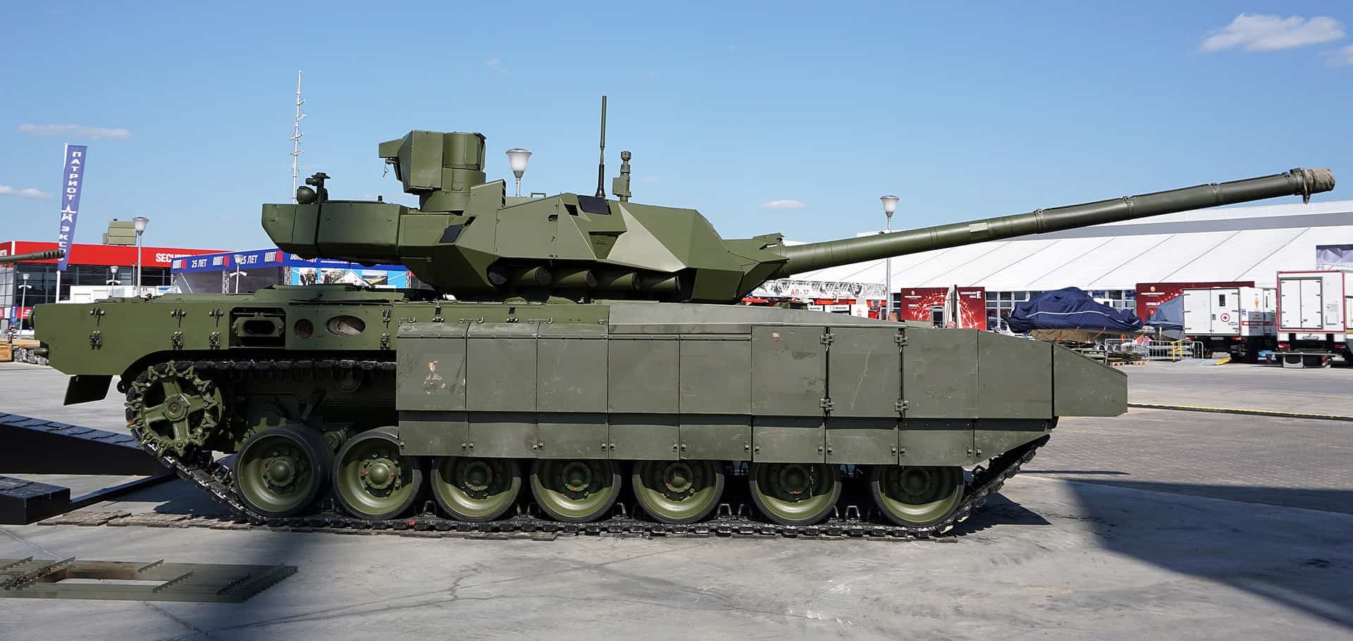 Російський танк Т-14 на платформі «Армата»