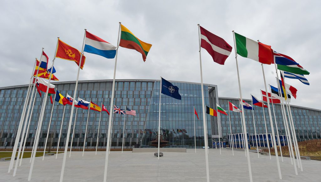 Прапори країн членів НАТО