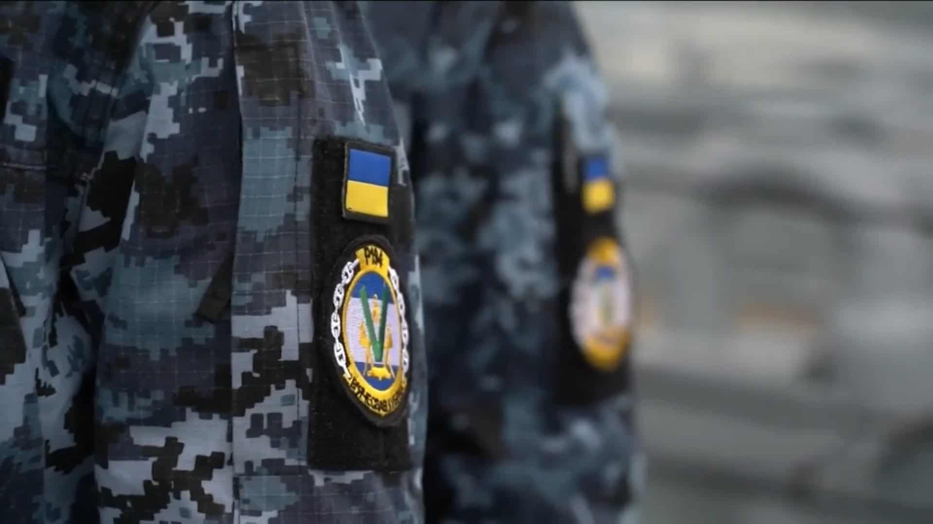 Нарукавні знаки українського екіпажу патрульного катеру типу Island з ім'ям В’ячеслава Кубрака. Жовтень 2021