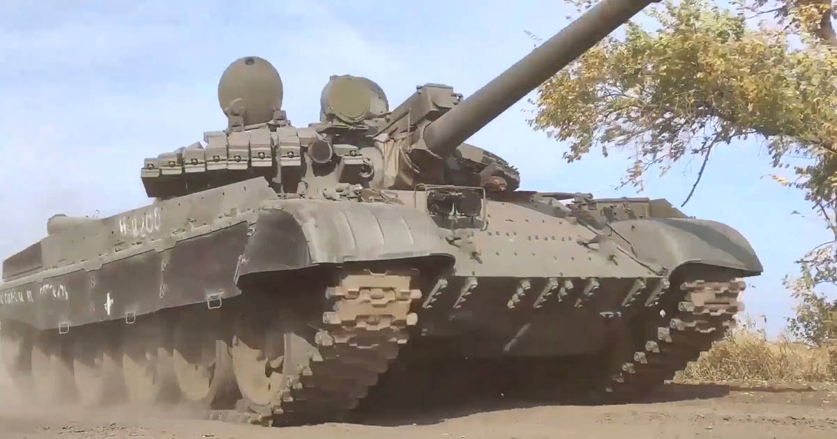 Танк Т-62МВ Збройних сил Росії під час навчань Південного військового округу. Жовтень 2021
