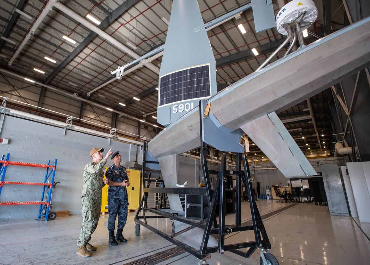 Надводний морський роботизований апарат Saildrone Explorer. Листопад 2021. Фото: ВМФ США