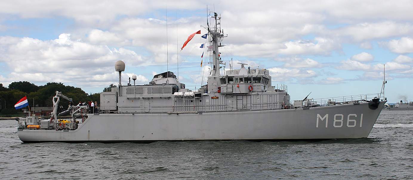 Тральщик класу «Alkmaar» ВМС Нідерландів