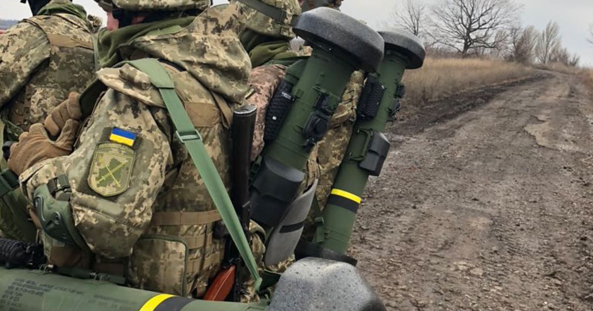 Військові України з ПТРК «Javelin» у зоні ООС. Грудень 2021. Фото: Патрік Рівелл