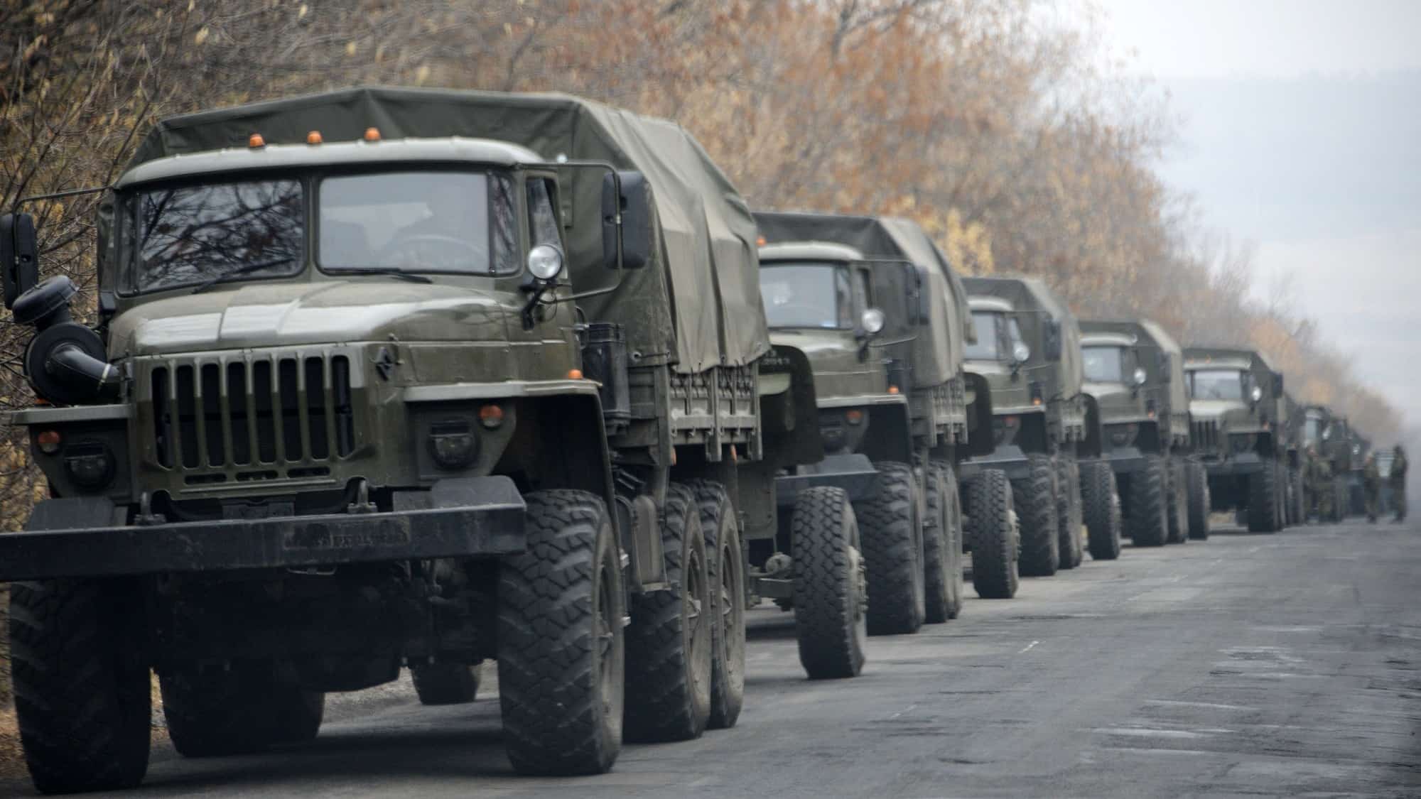 Російська військова колона на окупованій частині України