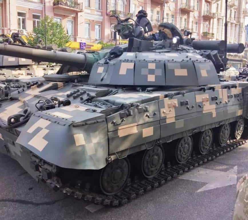 Танк Т-64БМ2 під час параду Незалежності України. 2021 рік. Фото: Соціальні мережі