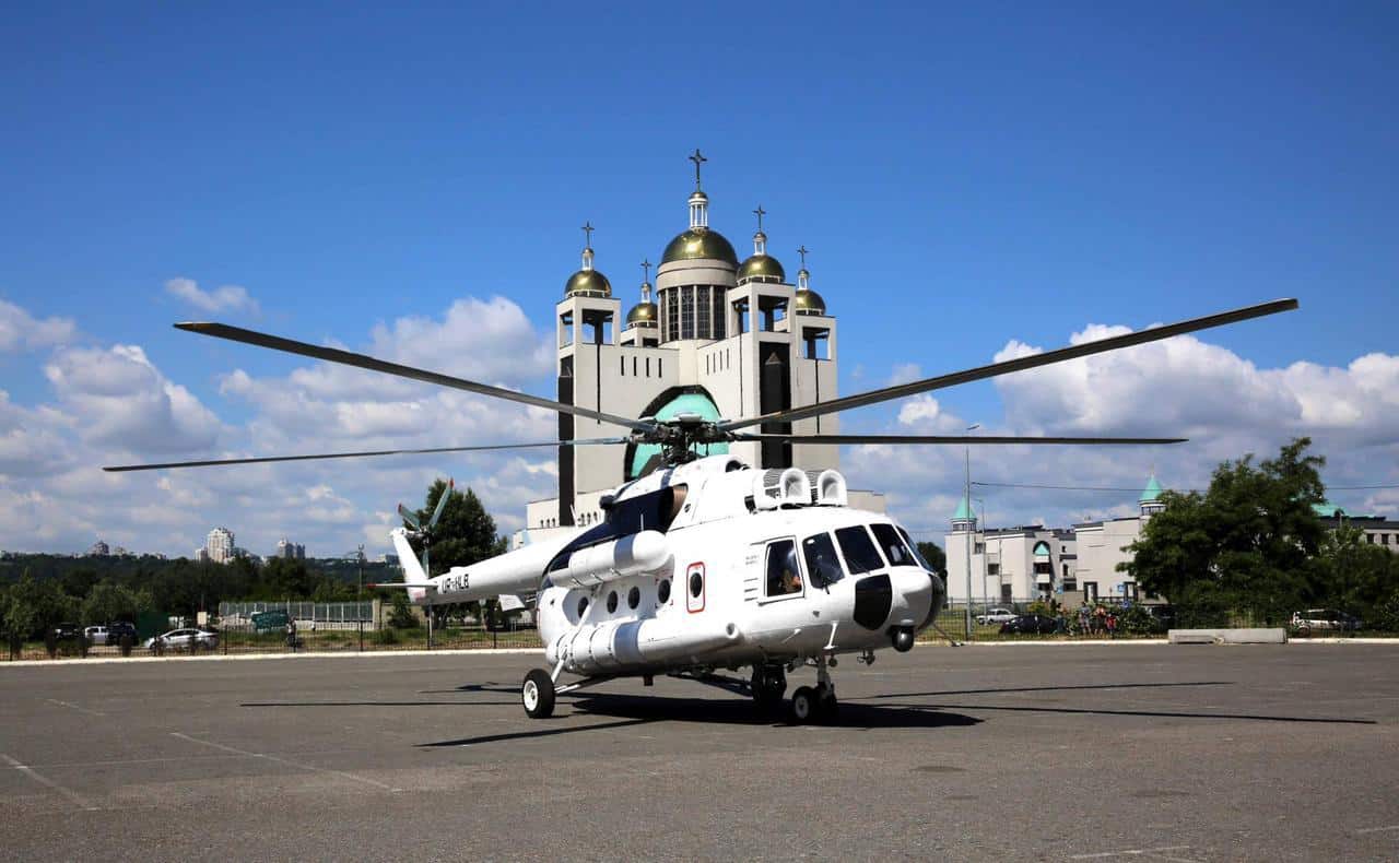 Вертоліт Ми-8МТВ-1 компанії «Українські вертольоти». 2021 рік. Фото: Цензор.НЕТ