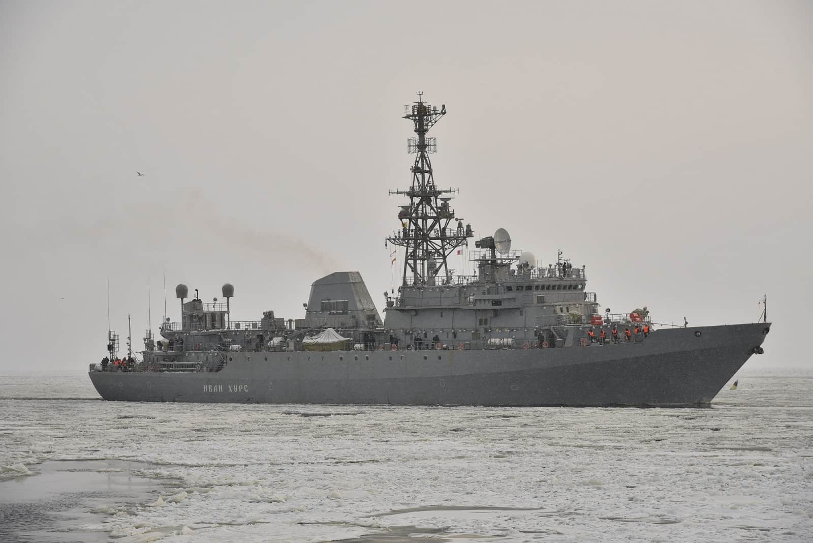 Середній розвідувальний корабель «Иван Хурс» Чорноморського флоту ВМФ Росії
