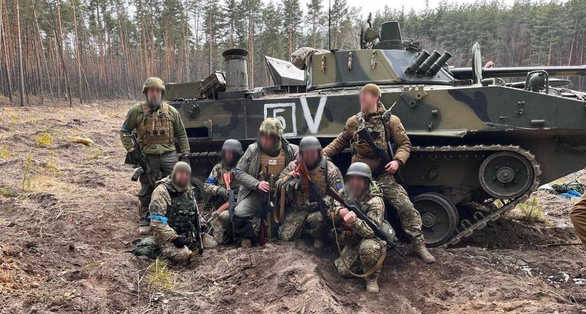 Захоплена в Україні БМД-4 російських десантників