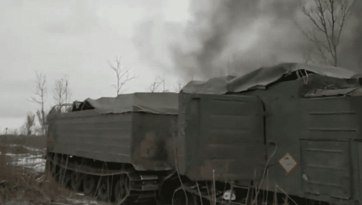 Az orosz hadsereg DT-30 „lovagja” megsemmisült Harkiv régióban
