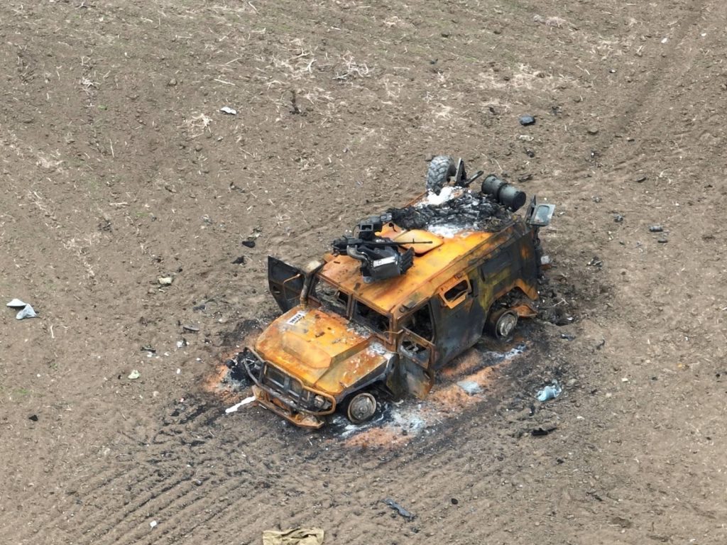 Знищений на Херсонщині бійцями 28 ОМБр бронеавтомобіль "Тигр" російських військових. Квітень 2022. Фото: 28 ОМБр