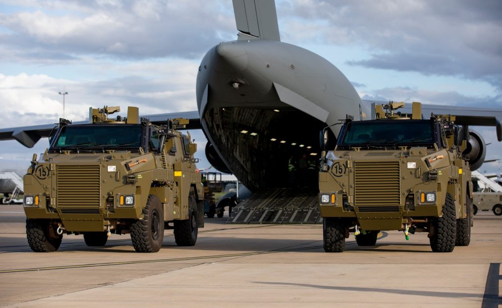 Перші "Bushmaster" для України. Квітень 2022. Фото: Уряд Австралії