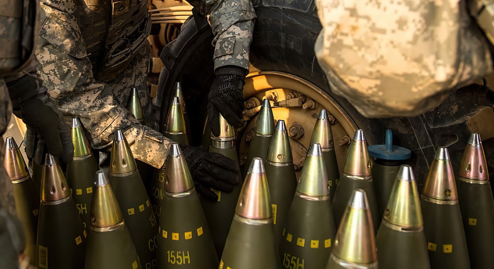 Canada will send 20,000 155-mm artillery shells to Ukraine - Militarnyi