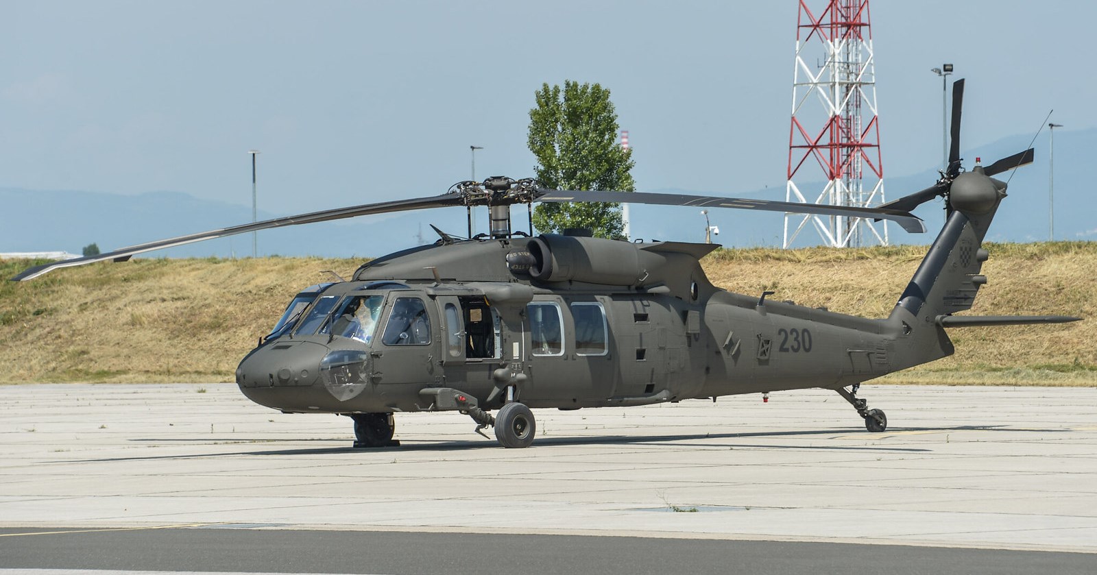 UH-60M “Black Hawk” з номером "230" Повітряних Сил Хорватії. Травень 2022. Фото: Міноборони Хорватії
