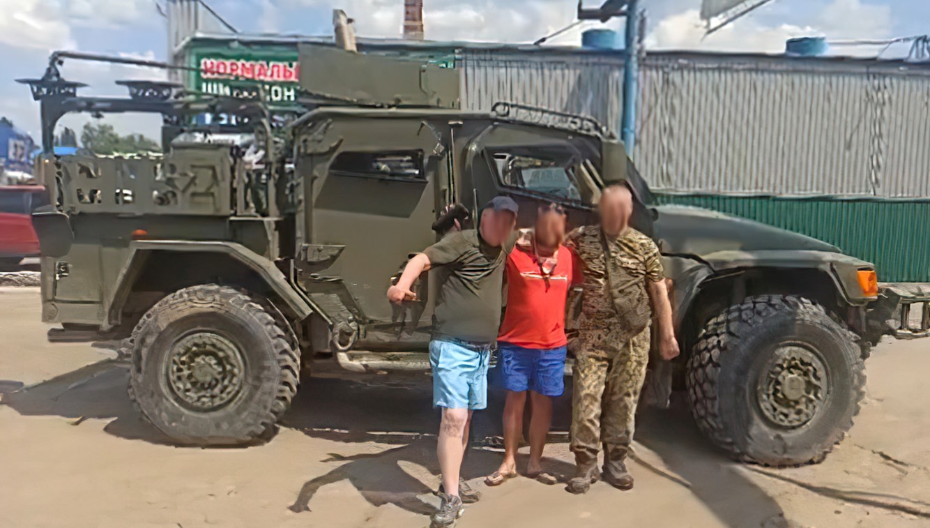 Бронемашина HUSKY Tactical Support Vehicle (International MXT-MV) в Україні. Червень 2022. Кадр з відео від Ukraine Weapons Tracker