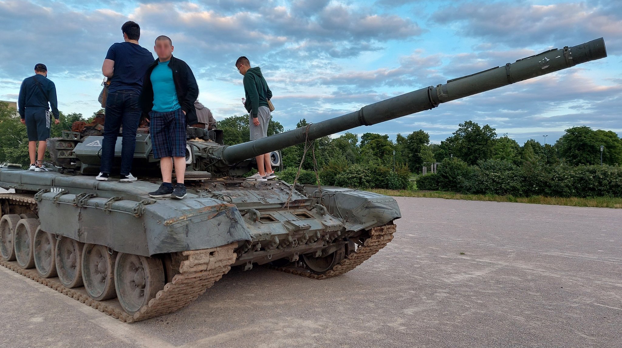 Російський танк Т-90А, який був захоплений в Україні та представлений на виставці у Чехії. Липень 2022. Чехія. Фото: Yevhen Perebyinis