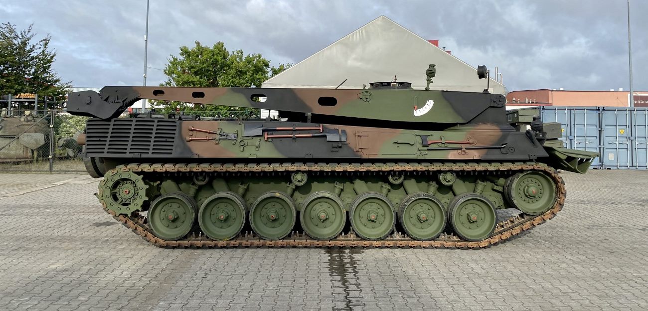 Ремонтно-евакуаційна машина “Bergepanzer 2” військових Німеччини. Фото: toysforboys4.eu