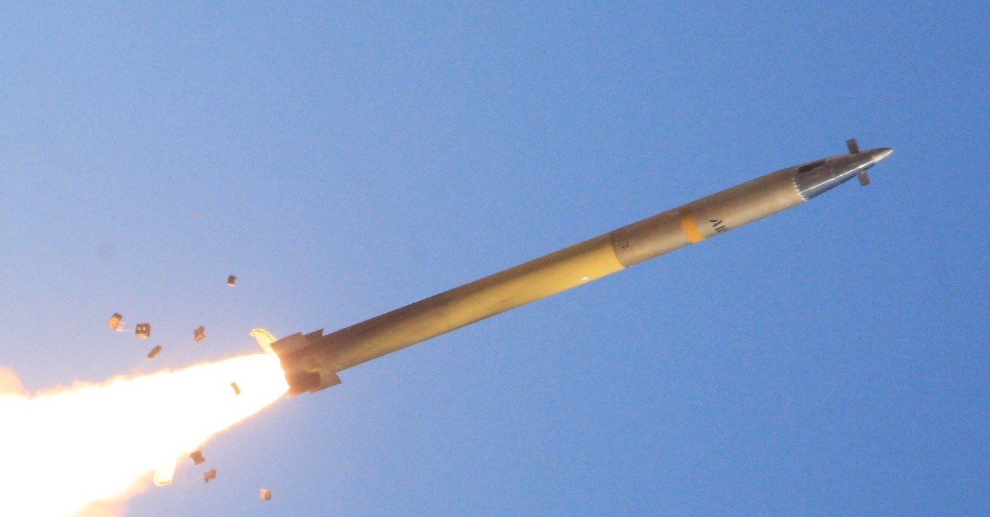 Ракета сімейства GMLRS (Guided Multiple Launch Rocket System) від Lockheed Martin для систем М142 HIMARS та M270. 2021 рік. США. Фото: T. A. O'Brien